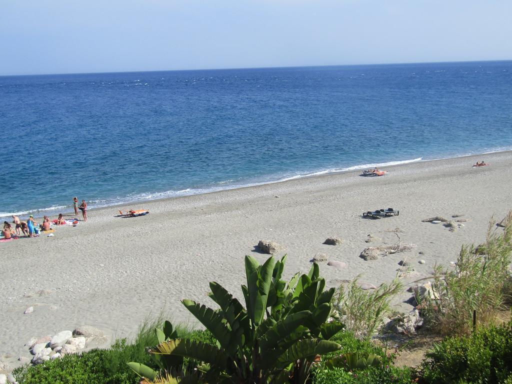 Appartamento Mare Mare Форца-д'Аґро Екстер'єр фото