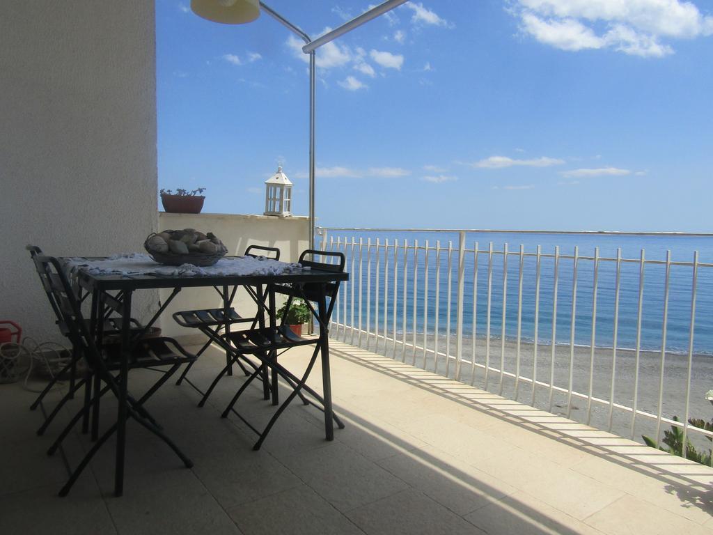 Appartamento Mare Mare Форца-д'Аґро Екстер'єр фото