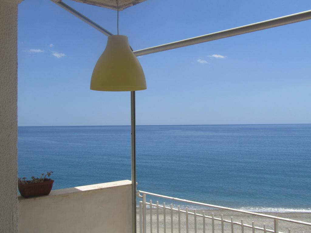 Appartamento Mare Mare Форца-д'Аґро Екстер'єр фото